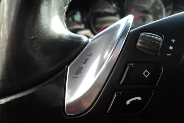 Porsche Cayenne (2010) thumbnail 29