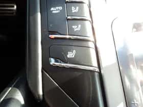Porsche Cayenne (2010) thumbnail 34