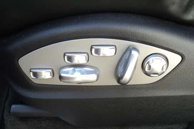 Porsche Cayenne (2010) thumbnail 39