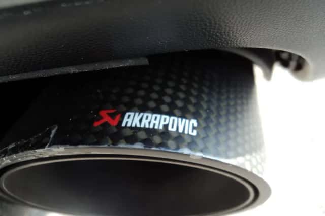 Porsche Cayenne (2010) thumbnail 41
