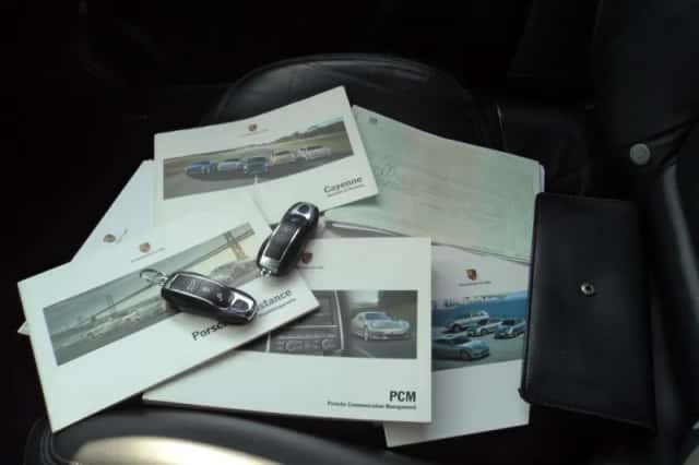 Porsche Cayenne (2010) thumbnail 45
