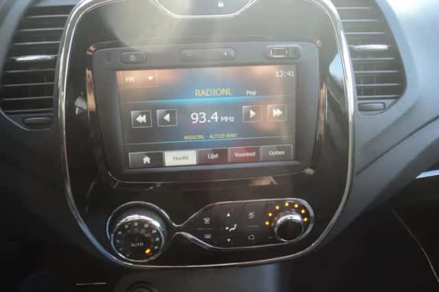 Renault Captur (2013) thumbnail 17