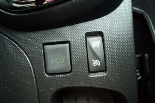 Renault Captur (2013) thumbnail 19
