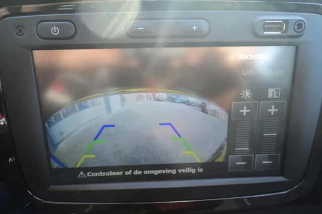 Renault Captur (2013) thumbnail 20