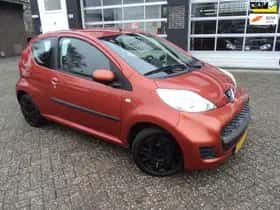 Peugeot 107 (2009) thumbnail 2
