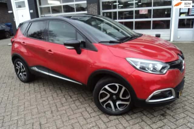 Renault Captur (2017) thumbnail 1