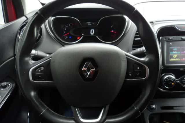 Renault Captur (2017) thumbnail 16