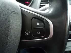 Renault Captur (2017) thumbnail 18