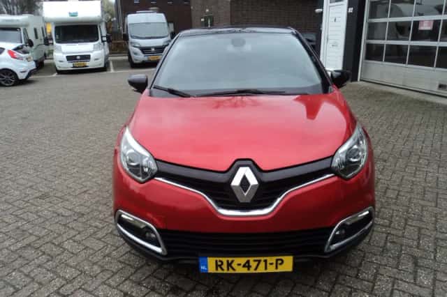 Renault Captur (2017) thumbnail 3
