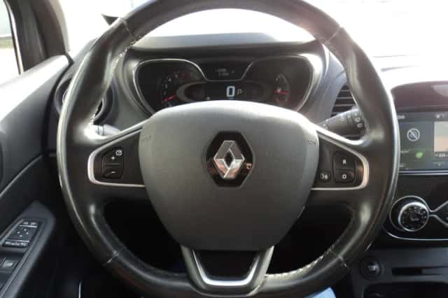 Renault Captur (2018) thumbnail 17