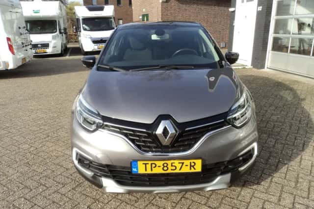 Renault Captur (2018) thumbnail 3