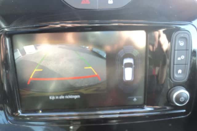 Renault Captur (2018) thumbnail 23