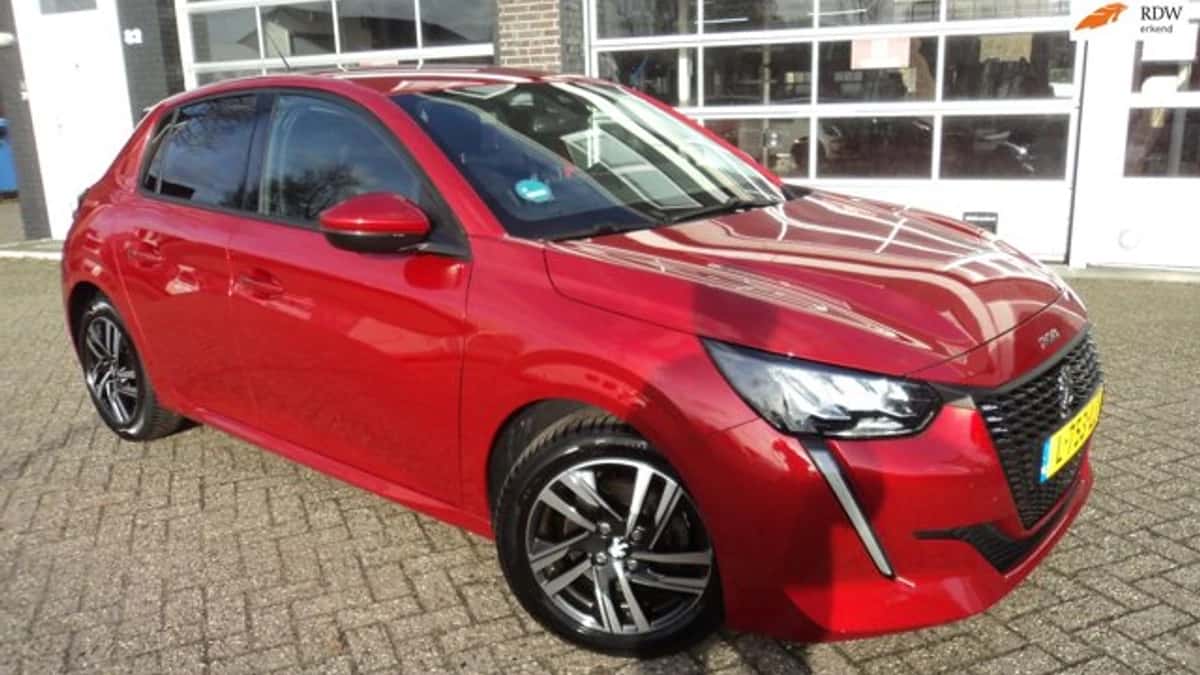 Peugeot 208 (2021) — foto 1