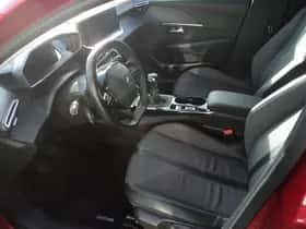 Peugeot 208 (2021) thumbnail 11
