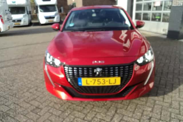 Peugeot 208 (2021) thumbnail 3