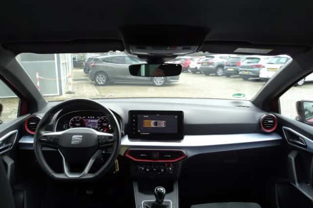 SEAT Ibiza (2022) thumbnail 16