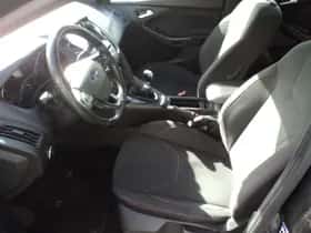 Ford Focus (2017) thumbnail 11