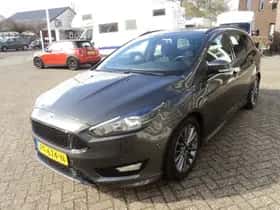 Ford Focus (2017) thumbnail 4