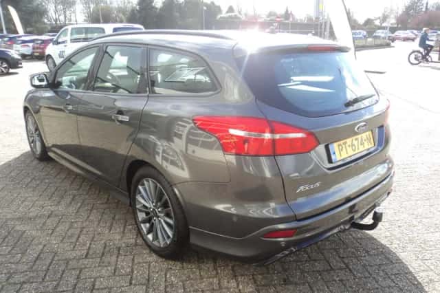 Ford Focus (2017) thumbnail 6