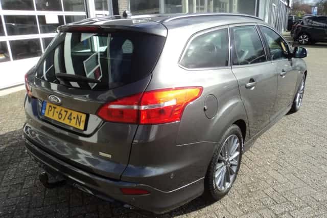 Ford Focus (2017) thumbnail 8
