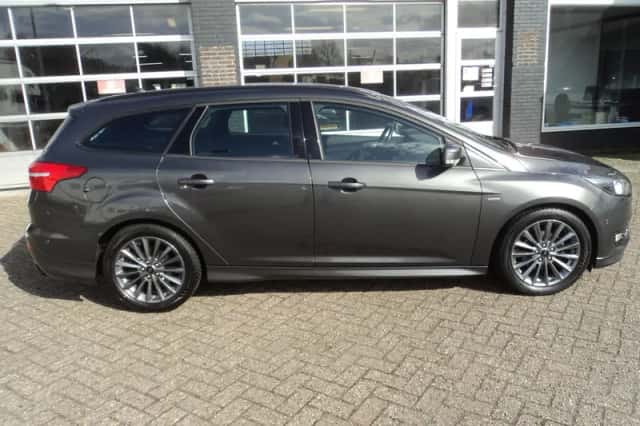 Ford Focus (2017) thumbnail 9