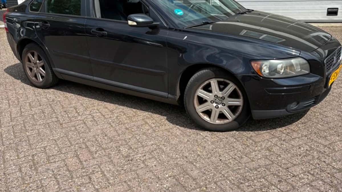 Volvo S40 (2006) — foto 1