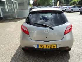 Mazda 2 (2012) thumbnail 7