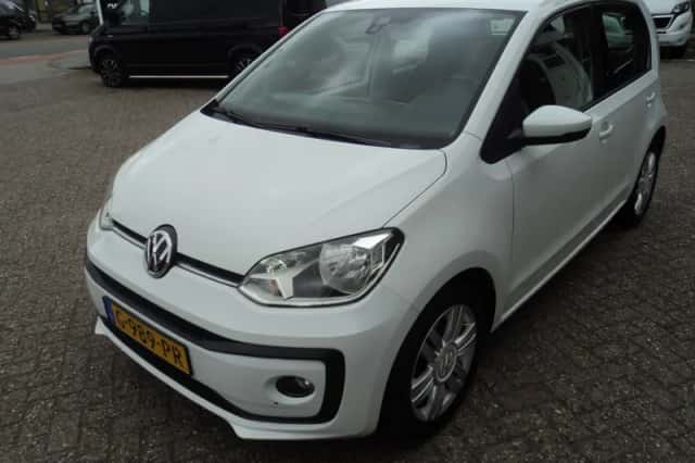 Volkswagen Up! (2019) thumbnail 4