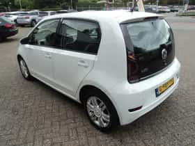 Volkswagen Up! (2019) thumbnail 6