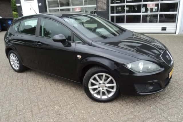 SEAT Leon (2010) thumbnail 1