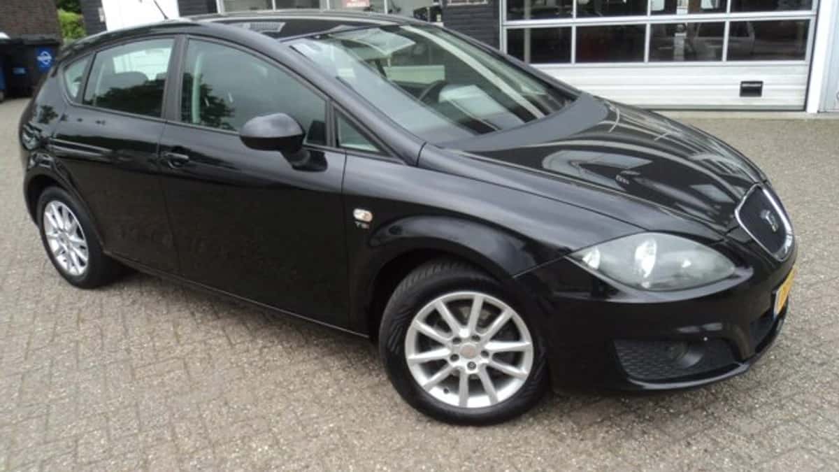 SEAT Leon (2010) — foto 1