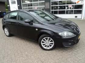 SEAT Leon (2010) thumbnail 2