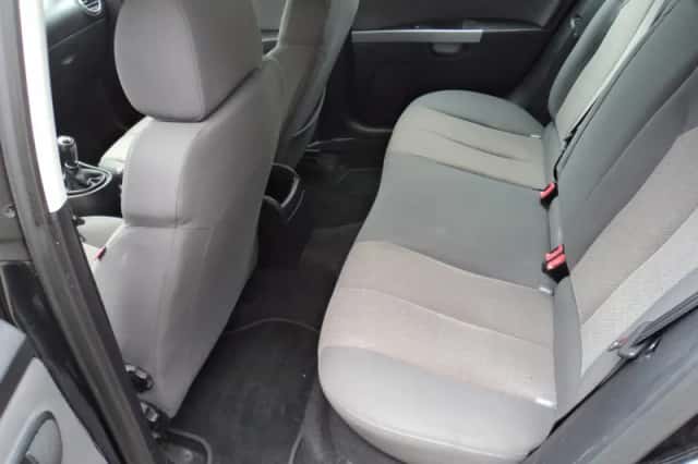 SEAT Leon (2010) thumbnail 12