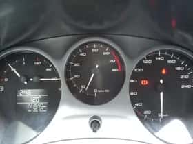 SEAT Leon (2010) thumbnail 15