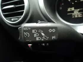 SEAT Leon (2010) thumbnail 16