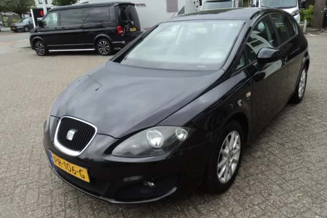 SEAT Leon (2010) thumbnail 4