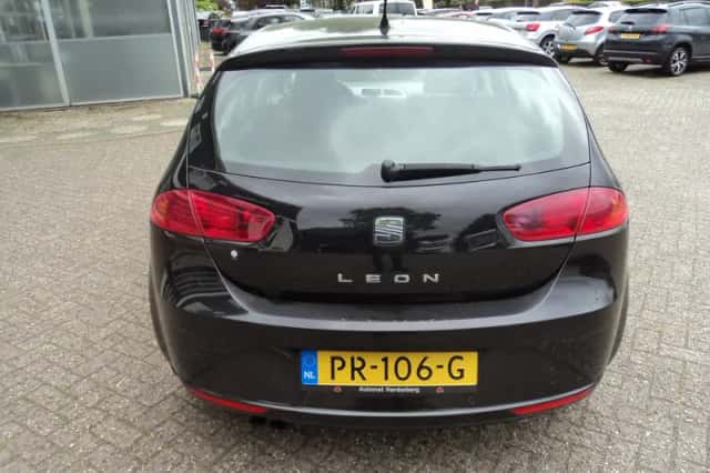 SEAT Leon (2010) thumbnail 7