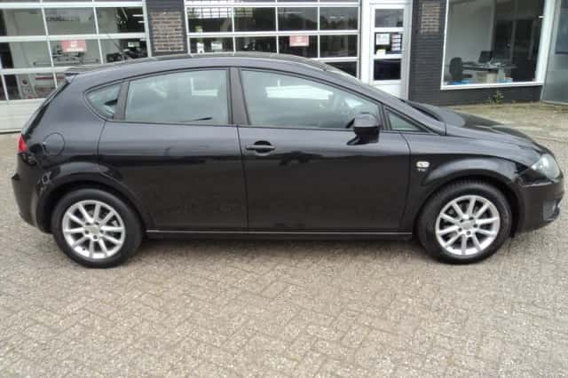 SEAT Leon (2010) thumbnail 9