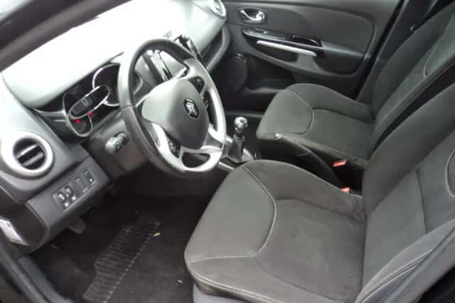 Renault Clio (2014) thumbnail 11