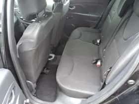 Renault Clio (2014) thumbnail 12