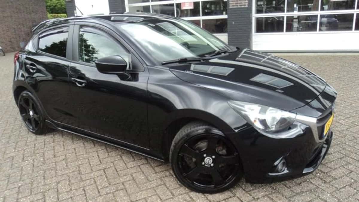 Mazda 2 (2015) — foto 1