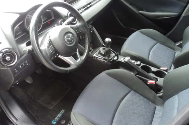 Mazda 2 (2015) thumbnail 14