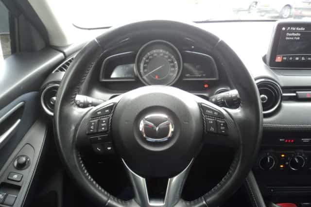 Mazda 2 (2015) thumbnail 15