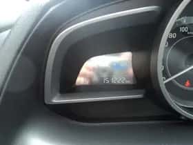 Mazda 2 (2015) thumbnail 16