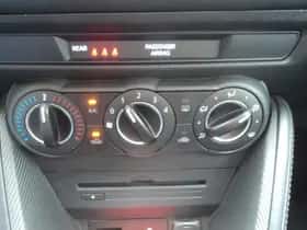 Mazda 2 (2015) thumbnail 18