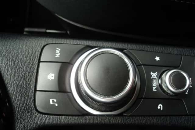 Mazda 2 (2015) thumbnail 24