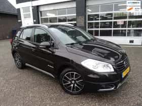 Suzuki SX4 S-Cross (2015) thumbnail 2