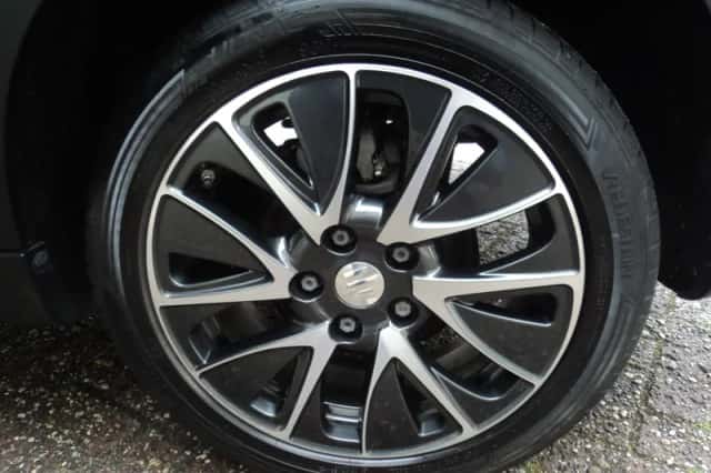 Suzuki SX4 S-Cross (2015) thumbnail 13