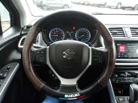Suzuki SX4 S-Cross (2015) thumbnail 14