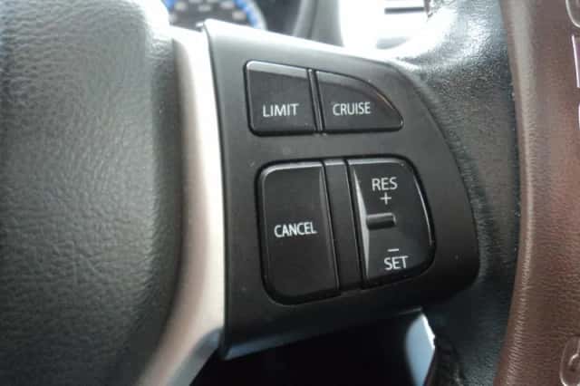 Suzuki SX4 S-Cross (2015) thumbnail 17